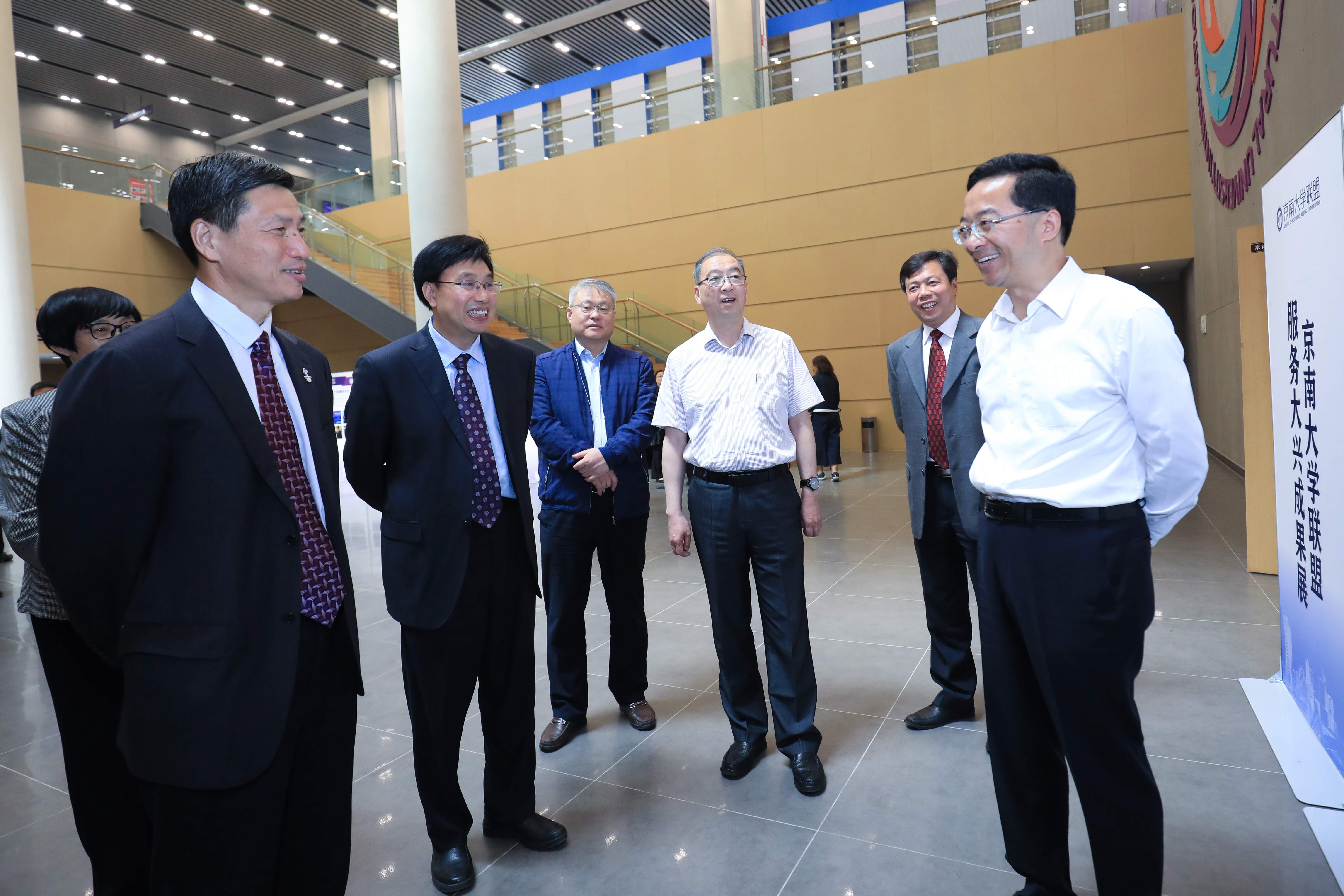 1bfda66462e84d41bd41e679a3d9dfed.jpg 1bfda66462e84d41bd41e679a3d9dfed.jpg